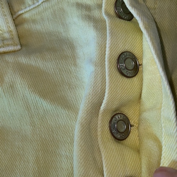 Gap Cheeky Jean shorts Size 27 - Picture 5 of 5